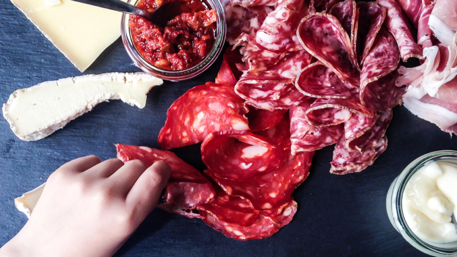 Charcuterie: How to avoid Salmonella in charcuterie boards