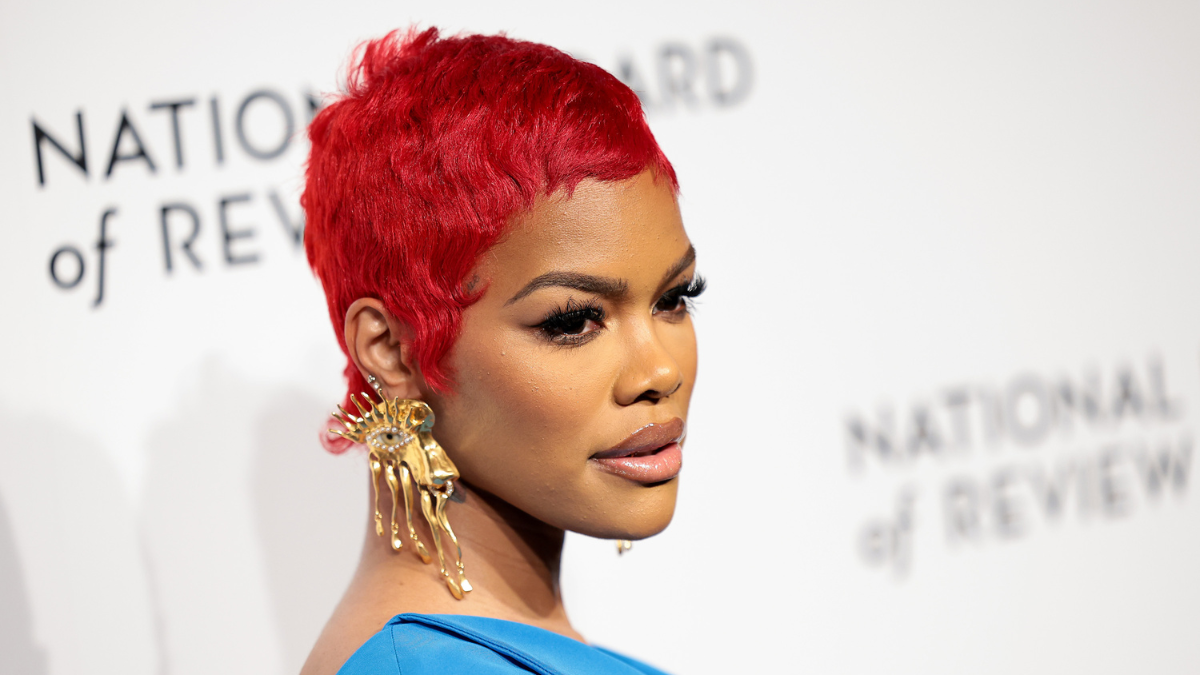 Teyana Taylor Confirms She's Starring As Dionne Warwick — See Her ...