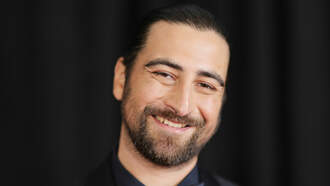 PHOTOS: Fans Gush Over Noah Kahan's 'Sweet' Grammys Plus-One 