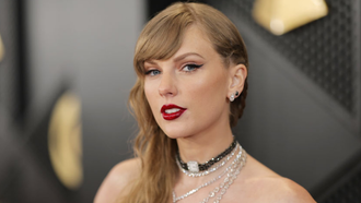 Fans Think Taylor Swift's Gorgeous Grammys Look Is Full Of Easter Eggs