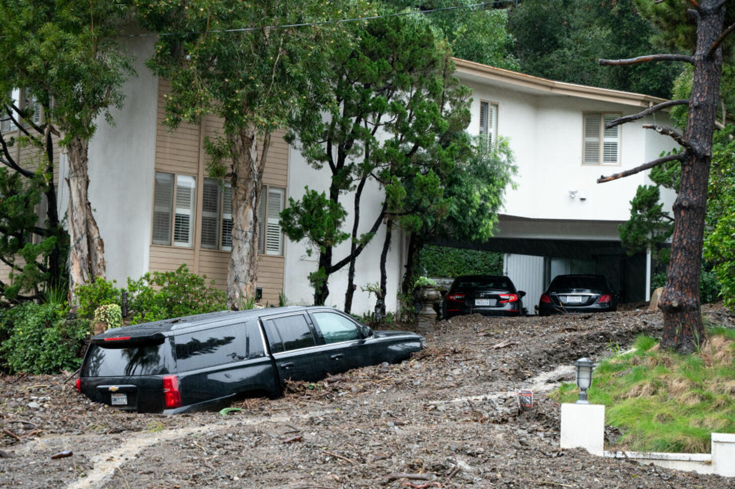 Heavy rain causes major damage in Los Angeles