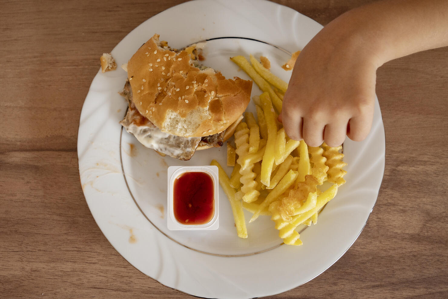 Burger with potato french fries