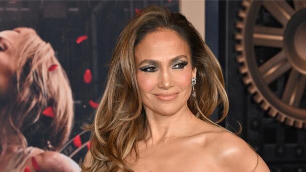 Jennifer Lopez Celebrates Twins' 16th Birthday With Trip To Japan