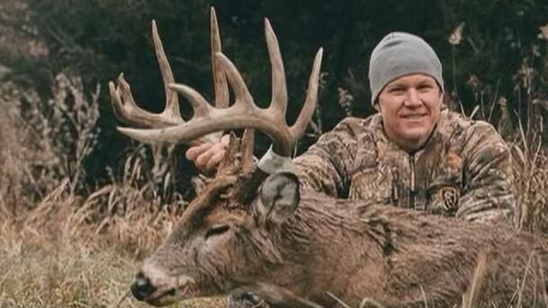 Skip Sligh Working to Keep Iowa Deer Hunting Great