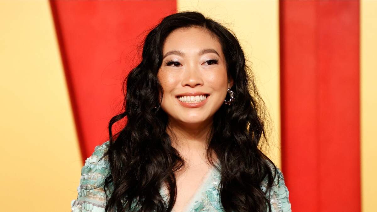 Awkwafina Reveals Which CoStar She Says Is 'The Real Deal' Kiss FM