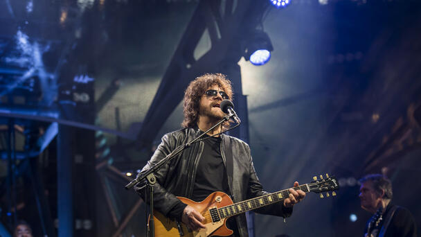 Jeff Lynne's Electric Light Orchestra Announces Final 'Over And Out' Tour