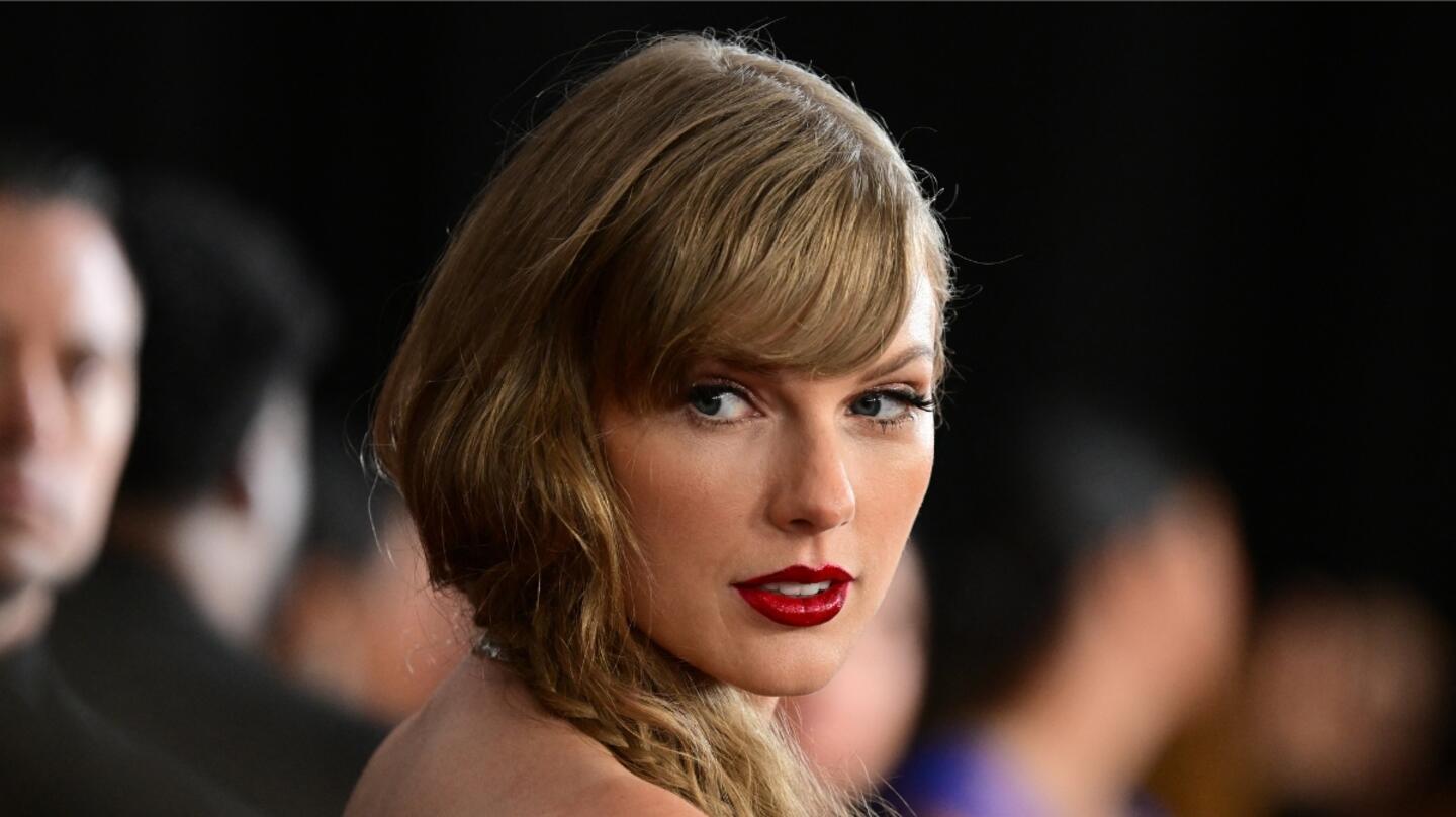 Taylor Swift's Former Teacher Reveals She Was 'Always Writing Poetry'