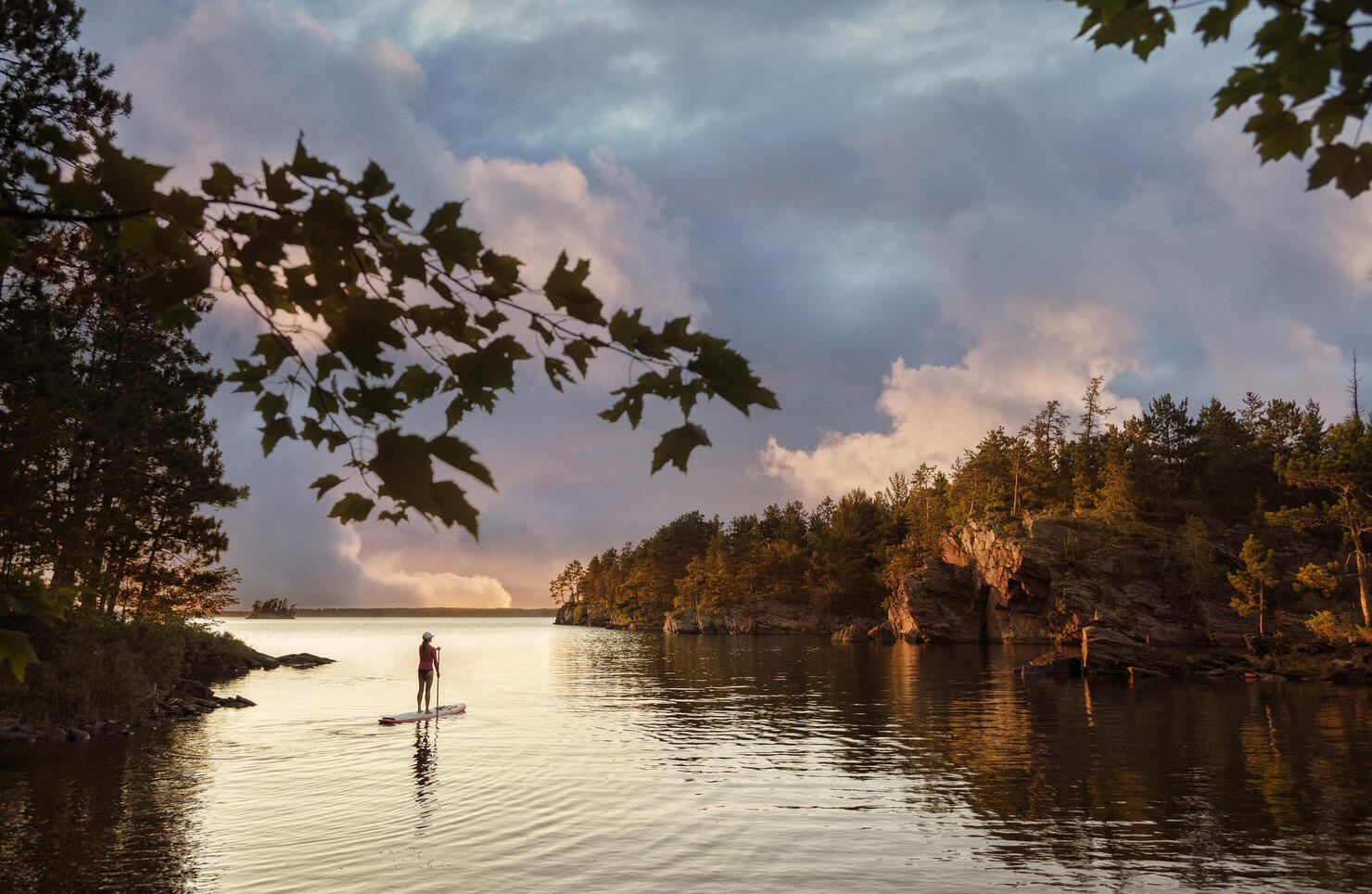 PADDLEBOARD EVENING_VOYAGEURS NATIONAL PARK