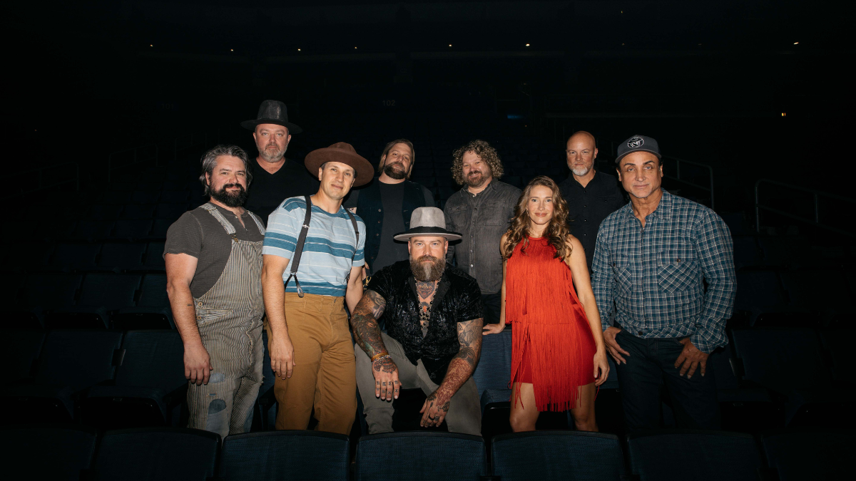 Zac Brown Band Releases New Summer Anthem 'Tie Up