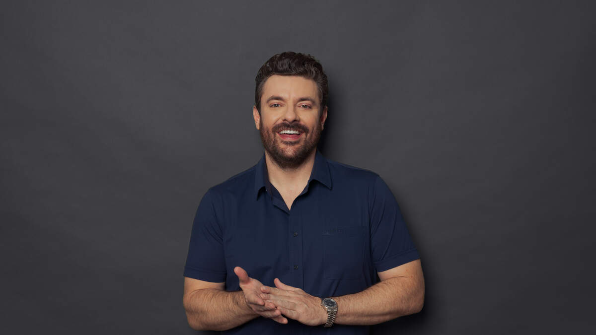 Chris Young Stops By GMA To Perform New Music | 93.1 WPOC | The Laurie ...