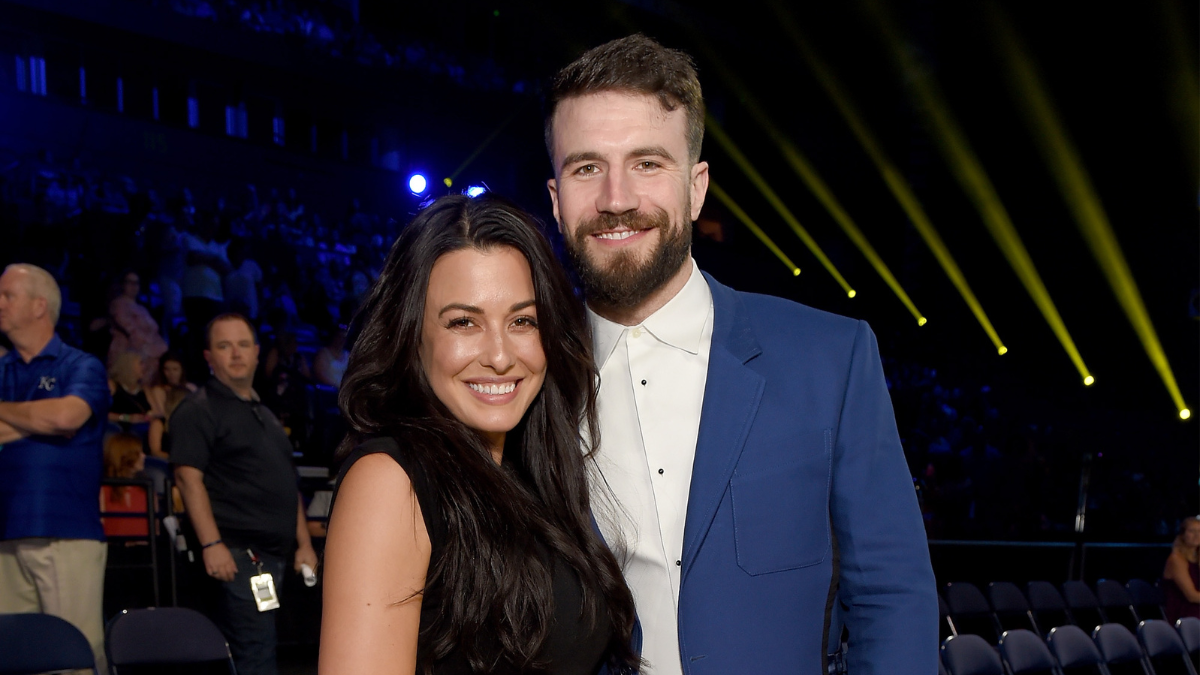 Watch Sam Hunt Tribute Johnny Cash With His ThenPregnant Wife Gator