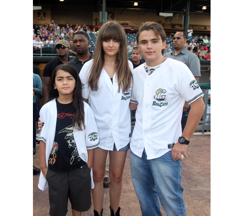 Goin' Back To Indiana: Can You Feel It - The St. Paul Saints Vs. The Gary SouthShore RailCats