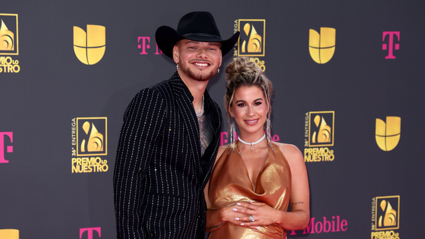 Pregnant Katelyn Brown Is 'Seeing How Long Mama Can Hang In There' On Tour