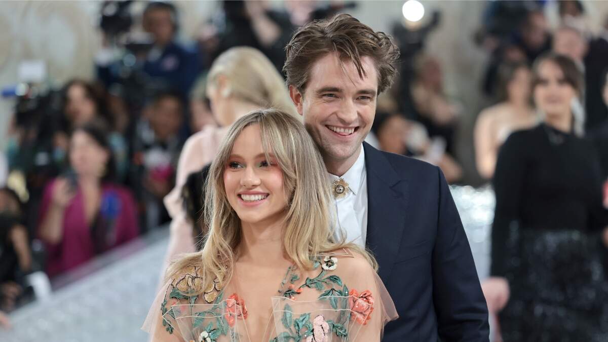 Suki Waterhouse Shares First Photo Of Her Baby With Robert Pattinson ...