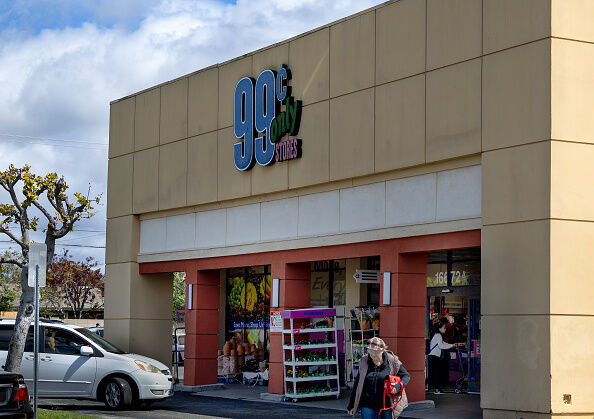 ランラン　2月1日まで取り置き 99 Cents Only Stores to close all 371 stores