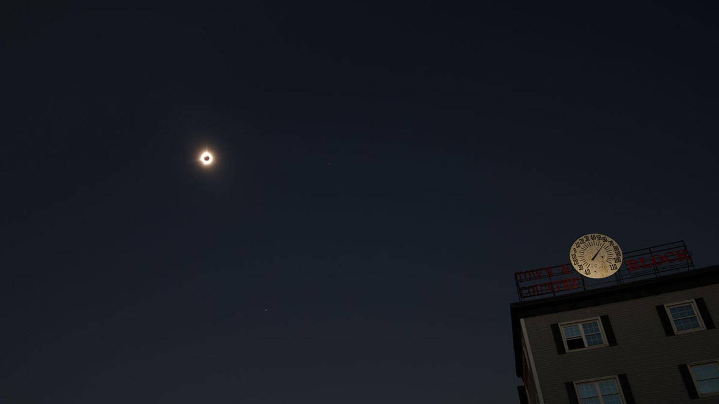 Total Solar Eclipse Stretches Across North America From Mexico To Canada