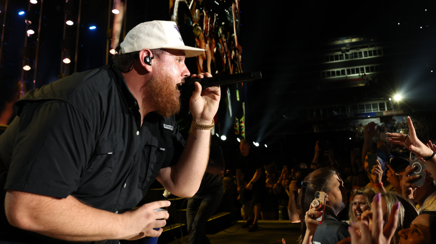 Luke Combs Shares Why Summer Crowds Amp Up Energy To 'A Whole Other Level'