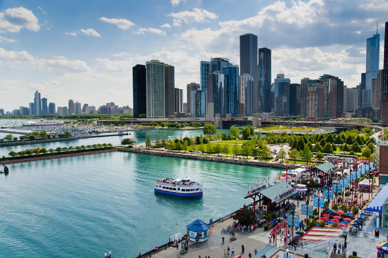 Navy pier and skyline