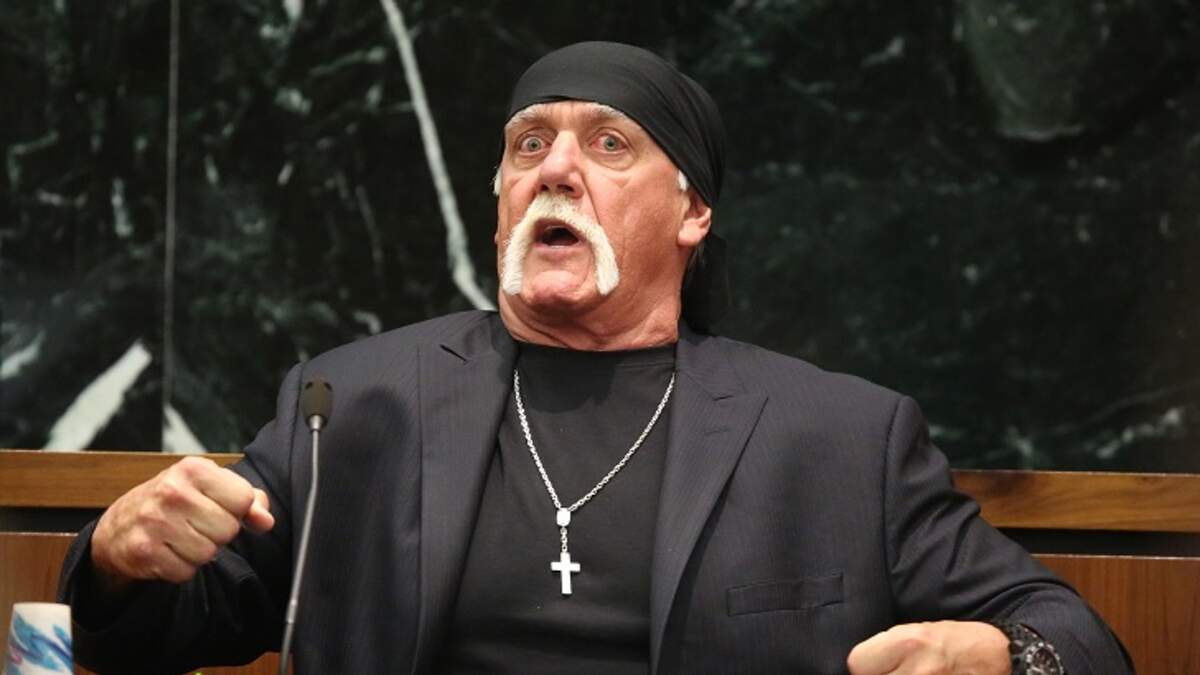 Video: Hulk Hogan Says Wrestling Rival Sent Him Voicemail After His ...