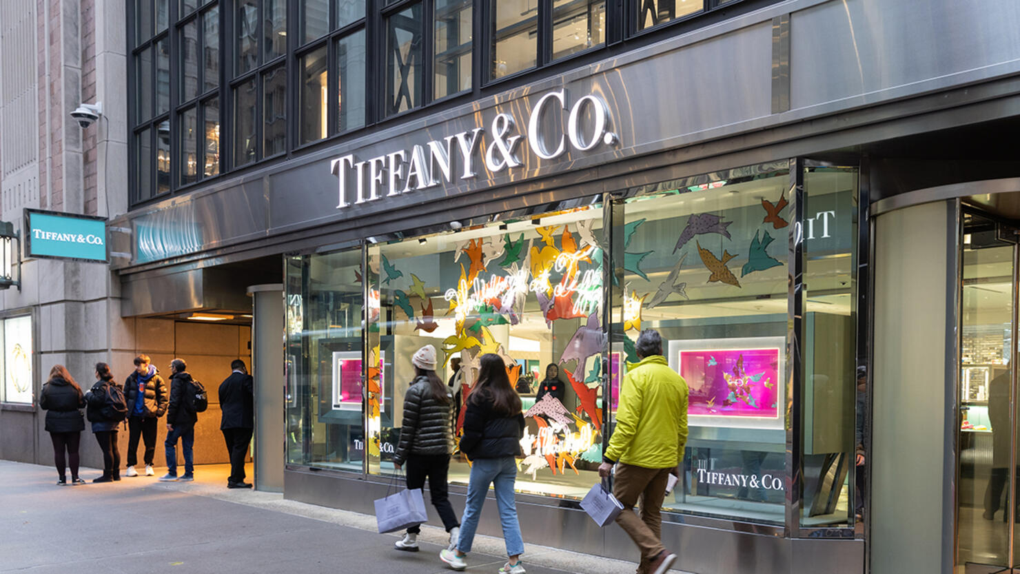 Shoppers In Manhattan On Black Friday