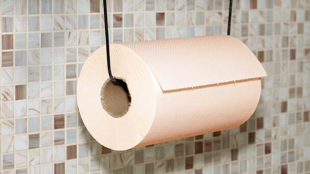 Man Warned Of Deadly Danger After White Paper Towels Turn Brown Overnight