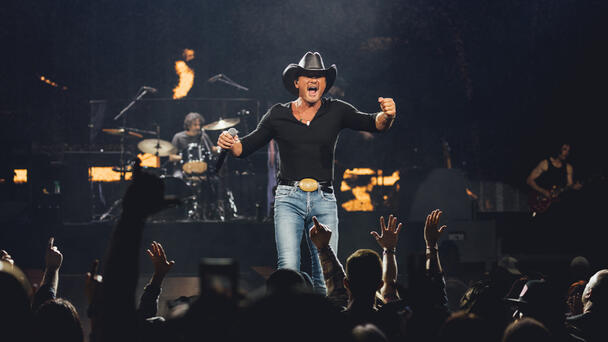PHOTOS: Tim McGraw and Carly Pearce Perform in Boston