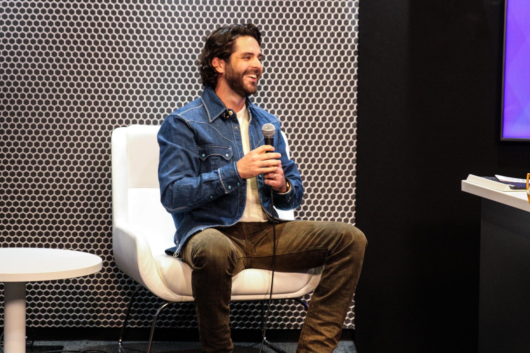 does thomas rhett chew tobacco Requires Three Things Backstage Before Every Show Thomas Rhett Just Quit Something