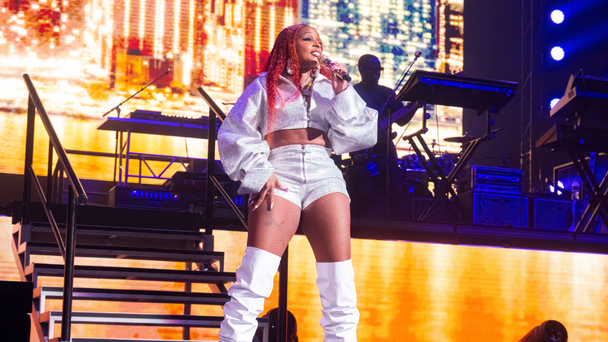 Fans Weigh In After Mary J. Blige Drops New Golden Giuseppe Zanotti Boots