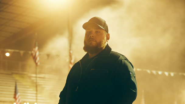 Here's How Luke Combs Staged His Performance Amid A Gnarly Storm