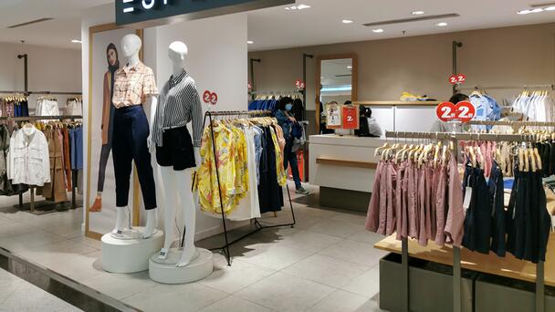 Another Iconic Fashion Chain Files Bankruptcy, Fate Of 586 Stores Unknown
