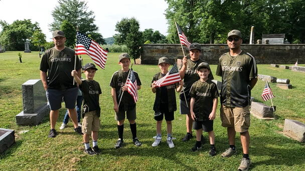 Circleville Baseball Youth Helping to Decorate Chillicothe Veterans Graves