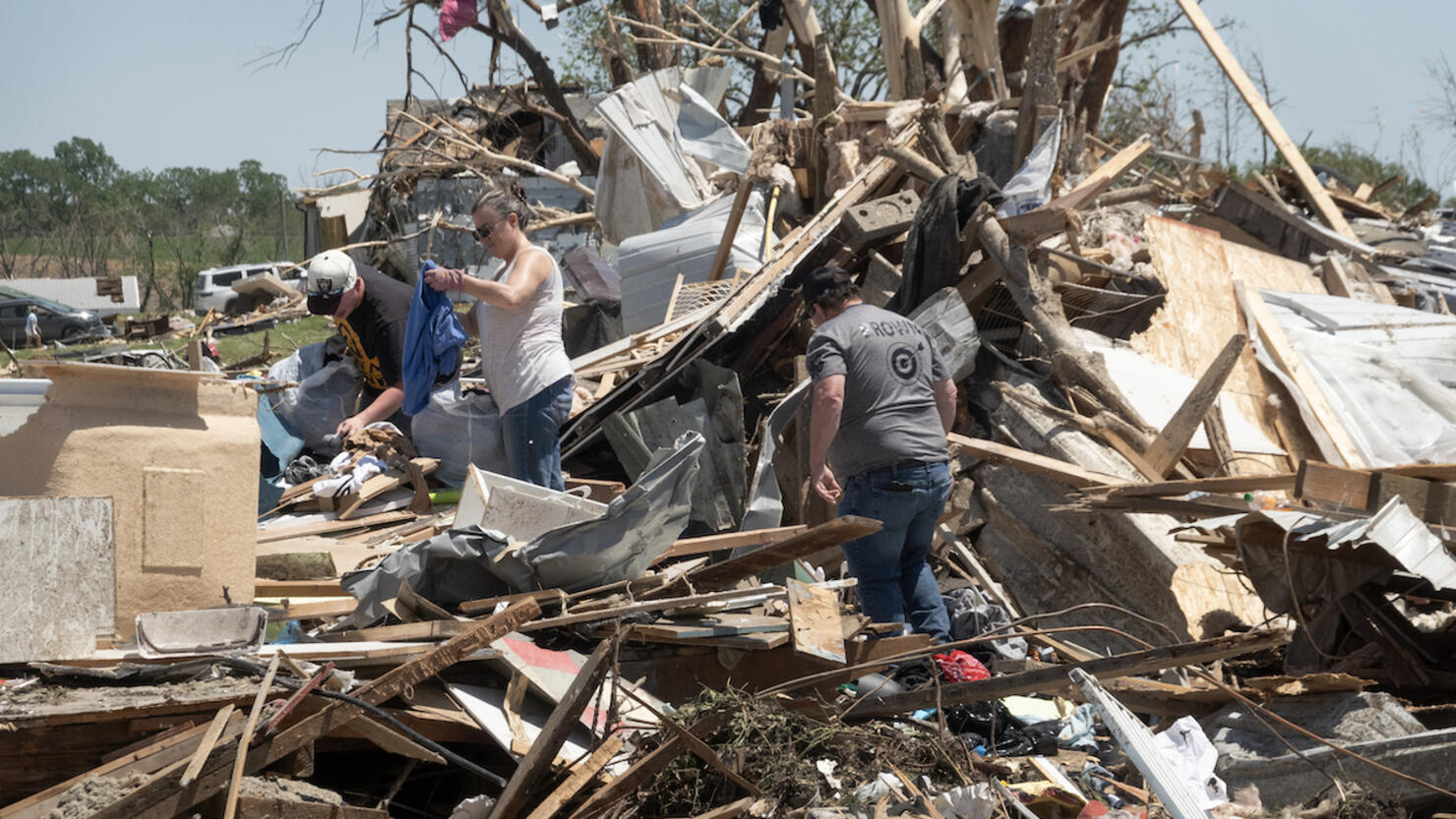 Powerful Iowa Tornadoes Leave Death And Destruction In Their Wake