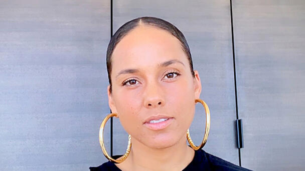 Alicia Keys' Refusal To Wear Makeup Was More Controversial Than We Realized