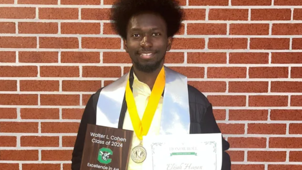 Homeless Black Teen Graduates High School As Valedictorian