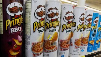 British Man Steals 17 Tubes of Pringles, Tells Cops 'Once You Pop, You Can't Stop'
