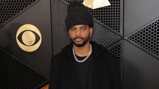Watch: Bryson Tiller Explains Why He Didn't Sign With Drake's Record Label