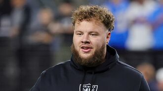 Video: NFL Players Recall Vivid UFO Sighting During Team Flight