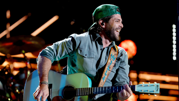 Watch Thomas Rhett Hilariously Share Why It's 'Time To Hit The Gym'