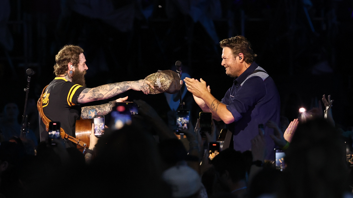 Watch Post Malone Party With 'Pour Me A Drink' Partner Blake Shelton ...