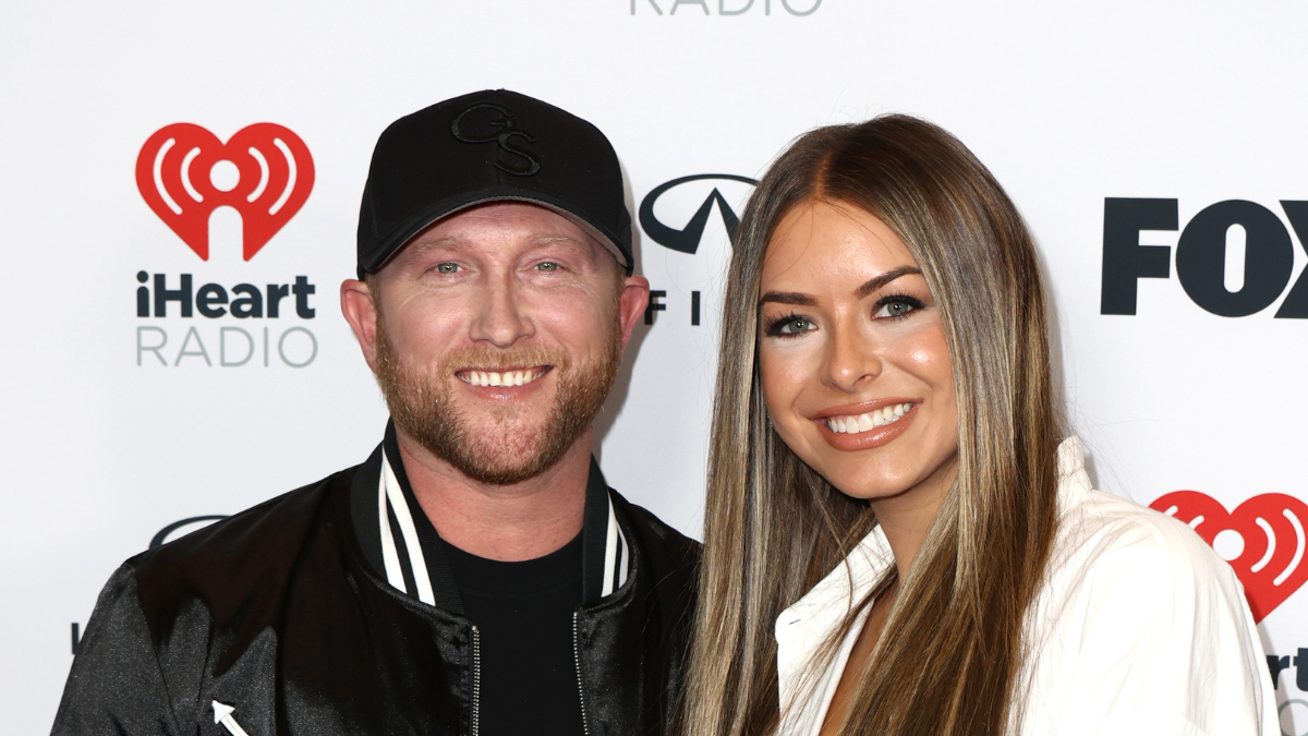 Cole Swindell, Wife Throw 'Surprise Wedding Reception' In Nashville ...