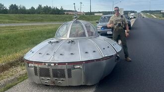 Missouri Cop Stops 'Flying Saucer' Cruising Along Highway Headed for Roswell