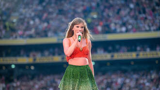  Listen To KIIS On The iHeartRadio App For A Chance To Win Taylor Merch