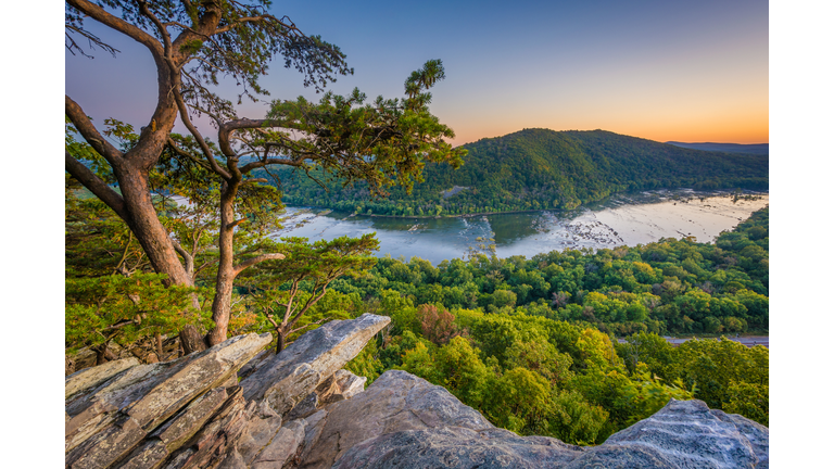 Sunset view of the Potomac River, from Weverton Cliffs, near Harpers Ferry, West Virginia