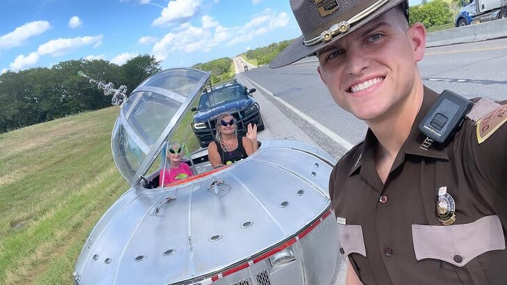 Roswell-Bound 'Flying Saucer' Stopped Again