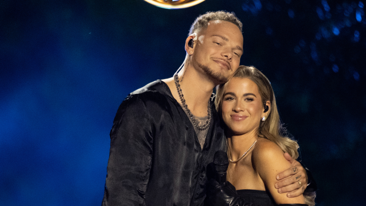 Kane Brown's Wife Katelyn Shares Glimpse Into Life With Newborn Baby No ...