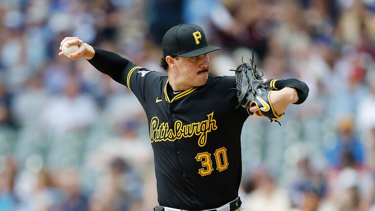 Pittsburgh Pirates v Milwaukee Brewers