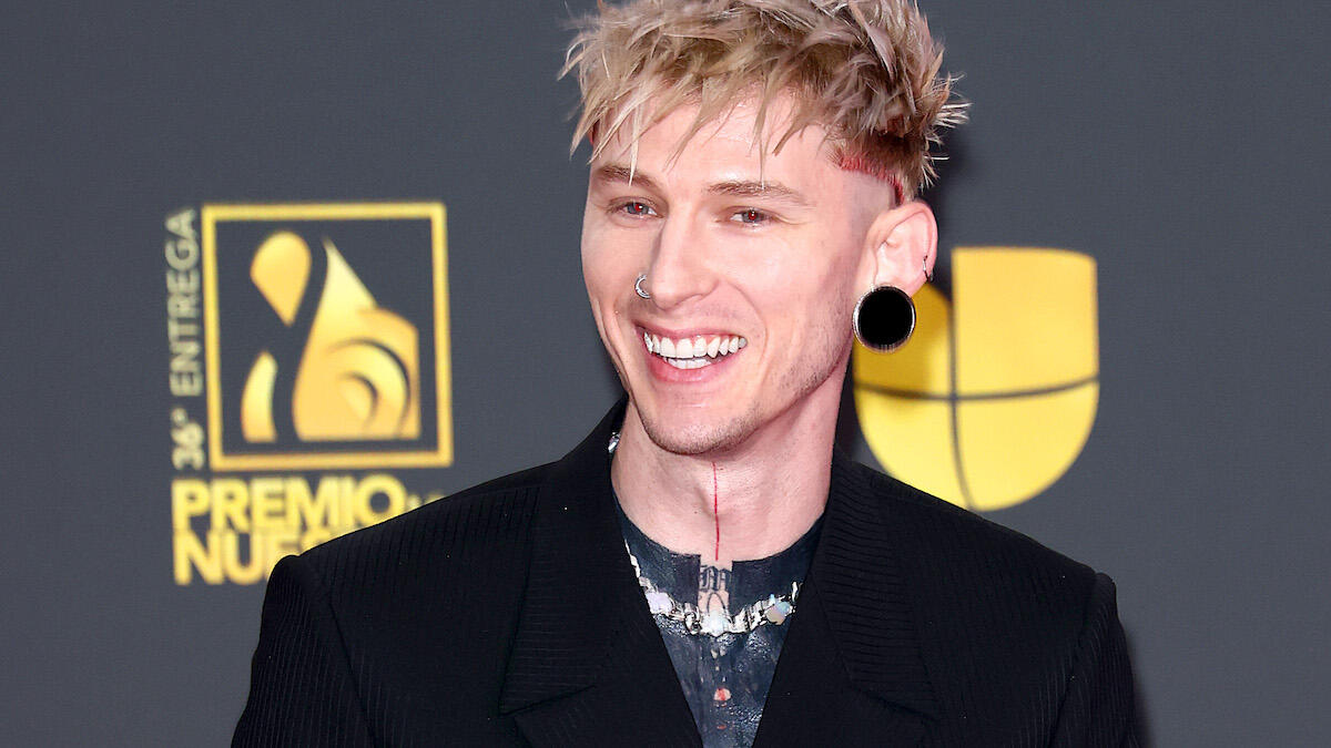 Machine Gun Kelly Shows Off Shocking New Look: See The Pics | iHeart