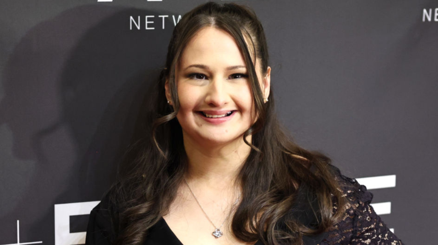 Pregnant Gypsy-Rose Blanchard Shows Off Giant Back Tattoo, Reveals Meaning