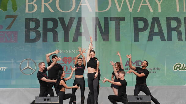 Broadway In Bryant Park Continues With 'Chicago,' 'The Notebook' + More