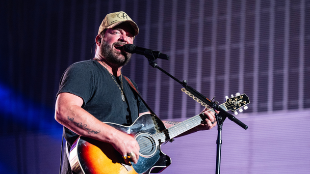 Lee Brice Stirs Memories Of 'Fast Cars,' Young Love In Nostalgic Anthem